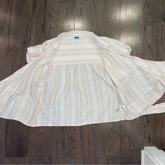 Old Navy Wrap-Front Cropped Oxford Sarong Top - Picture 4 of 9